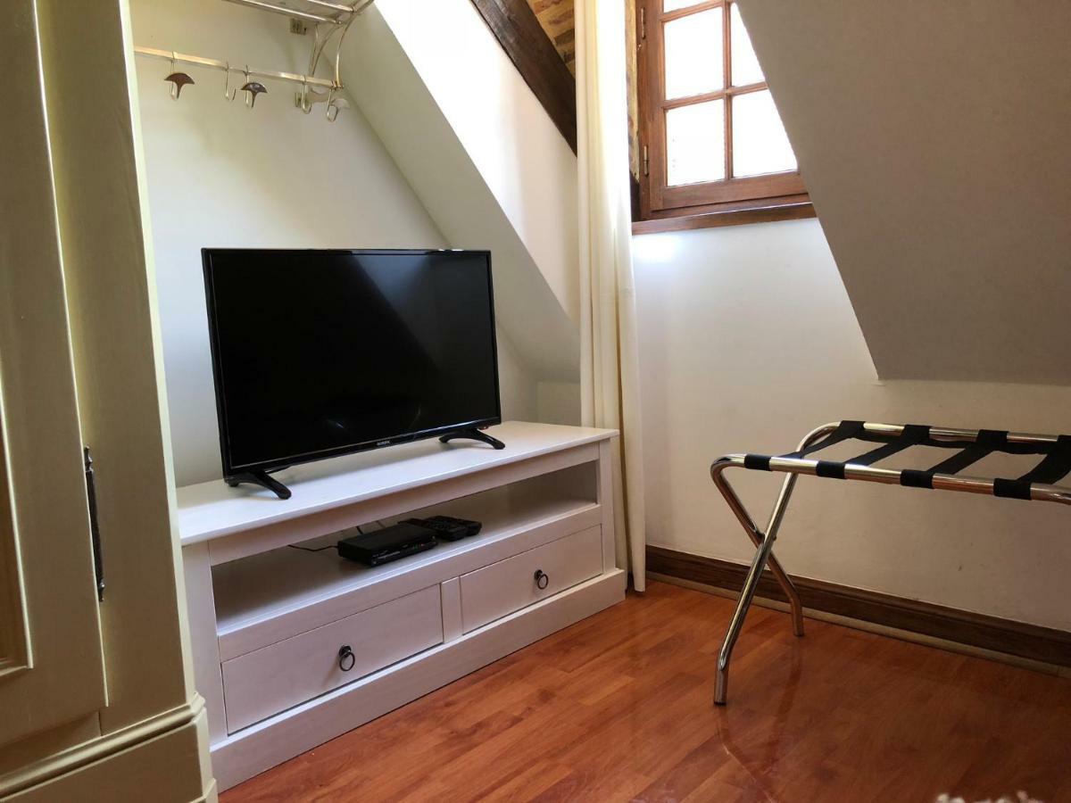 Le Noyer Residence B&B 르뷔그 외부 사진